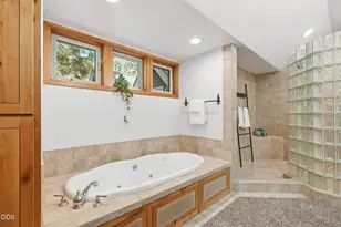 3028 NW Underhill Pl, Bend, OR 97703 - Photo 28