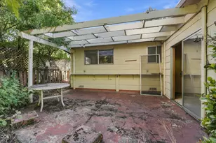 133 S Church St, Phoenix, OR 97535 - Photo 22