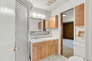 133 S Church St, Phoenix, OR 97535 - Photo 12