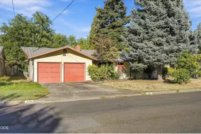 133 S Church Street, Phoenix, OR 97535 - Photo 4