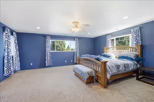 755 S 4th St, Central Point, OR 97502 - Photo 16