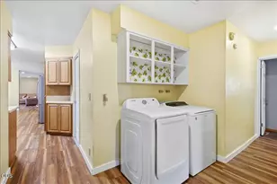 755 S 4th St, Central Point, OR 97502 - Photo 14