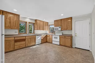 161 4th St, Ashland, OR 97520 - Photo 28