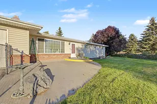 1915 Carlson Dr, Klamath Falls, OR 97603 - Photo 24