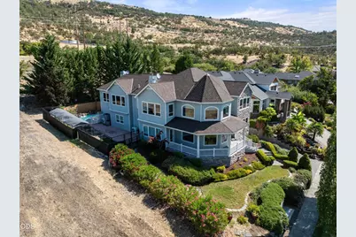 4501 Pinnacle Drive, Medford, OR 97504 - Photo 1
