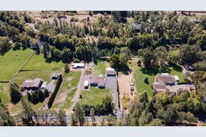 7695 N Applegate Road, Grants Pass, OR 97527 - Photo 48