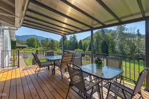 7695 N Applegate Rd, Grants Pass, OR 97527 - Photo 4