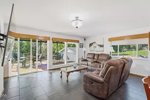 7695 N Applegate Rd, Grants Pass, OR 97527 - Photo 18