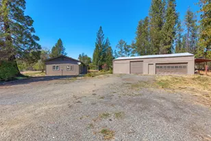 6141 New Hope Rd, Grants Pass, OR 97527 - Photo 4