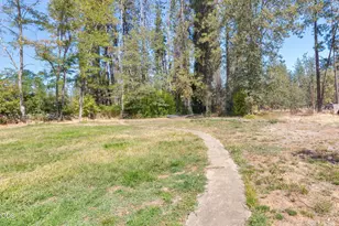 6141 New Hope Rd, Grants Pass, OR 97527 - Photo 6