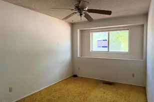 1209 N 10th St, Central Point, OR 97502 - Photo 10