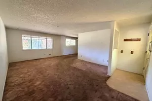 1209 N 10th St, Central Point, OR 97502 - Photo 6