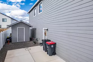 1675 Monarch Ln, Medford, OR 97504 - Photo 48