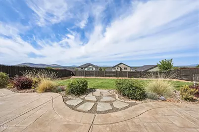 4421 SW Majestic Avenue, Redmond, OR 97756 - Photo 12