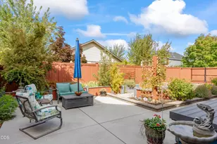 21238 Darby Court, Bend, OR 97702 - Photo 6