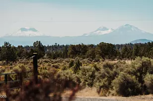 1464 SW Bent Loop, Powell Butte, OR 97753 - Photo 6