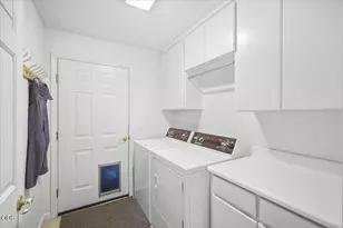 3472 Blue Blossom Dr, Medford, OR 97504 - Photo 16