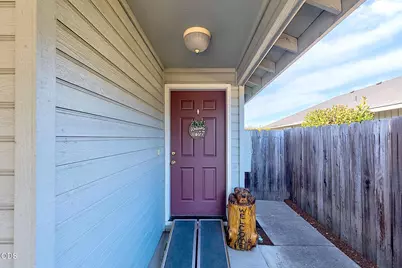 763 Columbine Way, Central Point, OR 97502 - Photo 4