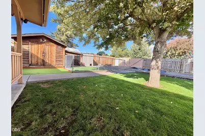 10227 Wright Avenue, Klamath Falls, OR 97603 - Photo 16