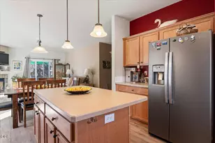 20652 White Dove Ln, Bend, OR 97702 - Photo 12
