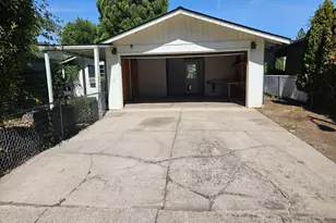 547 Van Wey Cir, Eagle Point, OR 97524 - Photo 18