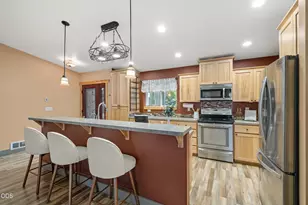 200 Harlow Way, Cave Junction, OR 97523 - Photo 12