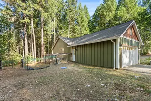 200 Harlow Way, Cave Junction, OR 97523 - Photo 28