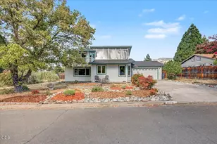 197 Alder Ln, Ashland, OR 97520 - Photo 28