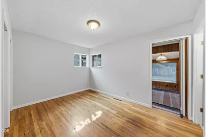 1340 Siskiyou Boulevard, Medford, OR 97504 - Photo 18