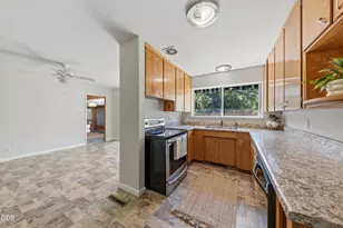 1340 Siskiyou Blvd, Medford, OR 97504 - Photo 12