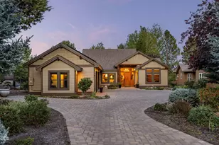61583 Tam McArthur Loop, Bend, OR 97702 - Photo 2