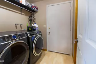3904 Redondo Way, Klamath Falls, OR 97603 - Photo 6