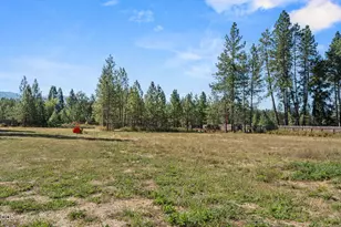 710 Garner Rd, Cave Junction, OR 97523 - Photo 36