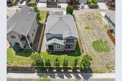 4670 Hillcrest Road, Medford, OR 97504 - Photo 34