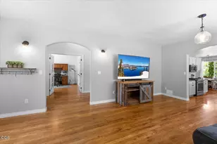 4670 Hillcrest Rd, Medford, OR 97504 - Photo 6
