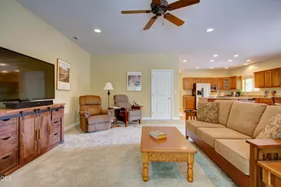 665 Winona Road, Grants Pass, OR 97526 - Photo 22