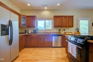 665 Winona Rd, Grants Pass, OR 97526 - Photo 18