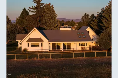 66300 White Rock Loop, Bend, OR 97703 - Photo 2