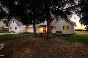 66300 White Rock Loop, Bend, OR 97703 - Photo 6