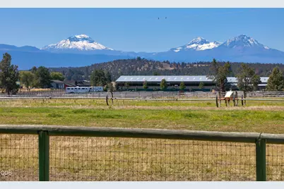 66300 White Rock Loop, Bend, OR 97703 - Photo 14