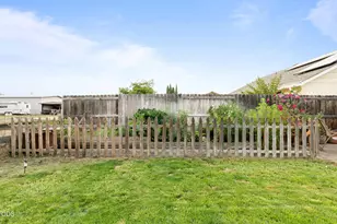 1643 Jessica Cir, Central Point, OR 97502 - Photo 28