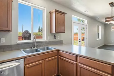 2671 NE 6th Drive, Redmond, OR 97756 - Photo 16