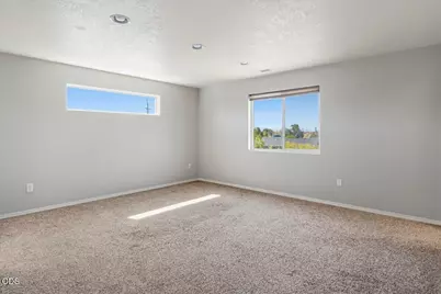 2671 NE 6th Drive, Redmond, OR 97756 - Photo 22