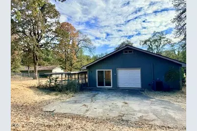 6701 Tunnel Loop Road, Grants Pass, OR 97526 - Photo 8