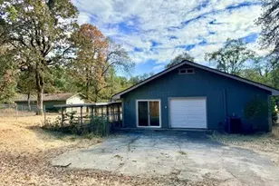 6701 Tunnel Loop Rd, Grants Pass, OR 97526 - Photo 8