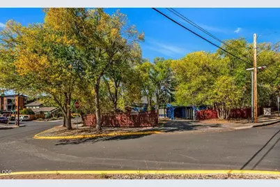 320 NW Riverside Boulevard, Bend, OR 97703 - Photo 6