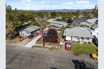 761 Hazel Street, Central Point, OR 97502 - Photo 26