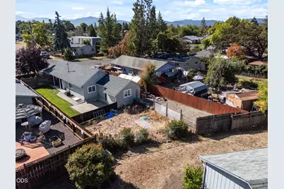 761 Hazel Street, Central Point, OR 97502 - Photo 24