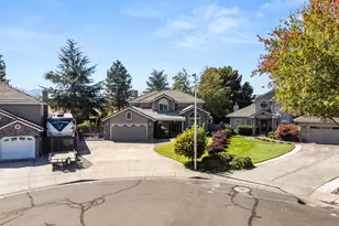 105 Amanda Ct, Central Point, OR 97502 - Photo 42