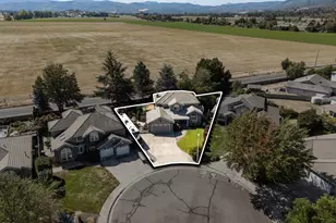 105 Amanda Ct, Central Point, OR 97502 - Photo 40
